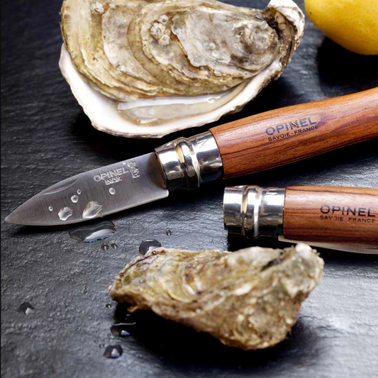 Opinel - No 09 couteau à huitres et coquillages. Style lancette sans garde
