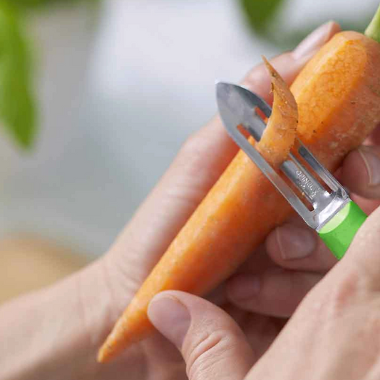 Opinel - No 315 éplucheur Essentiels+ VERT