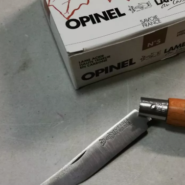 Opinel - Couteau tradition carbone Nº5