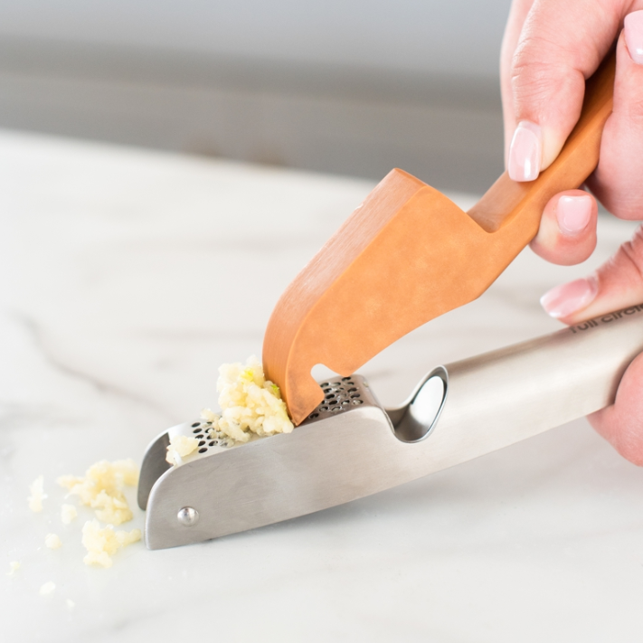 CRUSHED IT™ Presse-ail - Full Circle