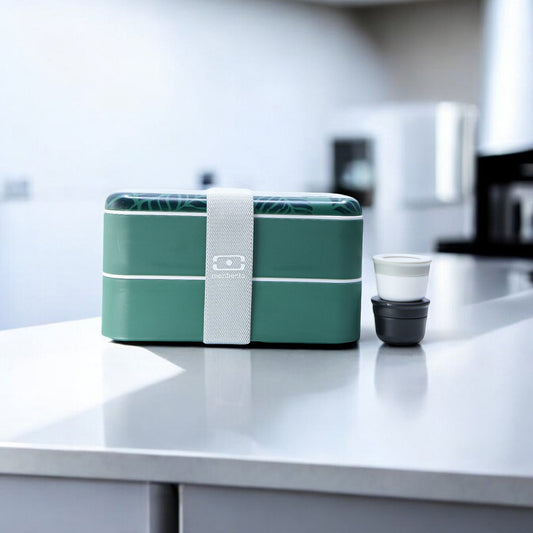 The MONBENTO MB Original lunch box and JUNGLE sauce pots set 