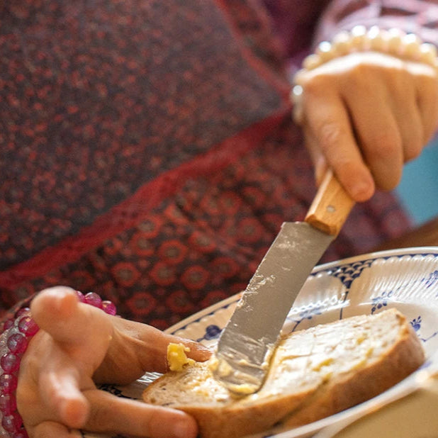 Opinel  - Couteau Petit-déjeuner HÊTRE